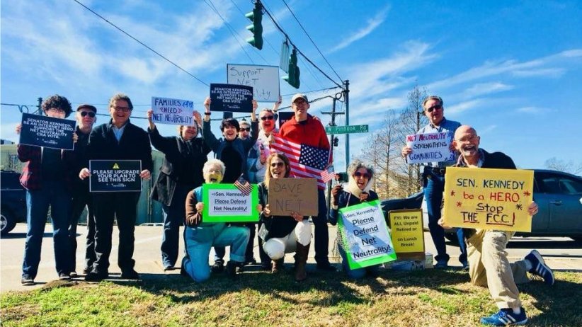 Net Neutrality activists gather on lawn