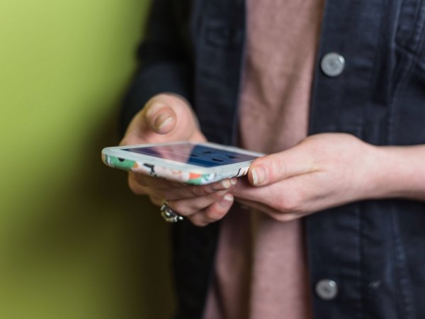 Person holding cellphone