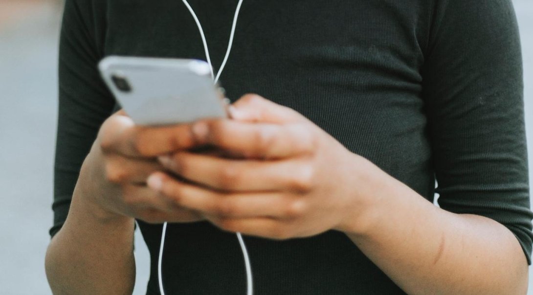 Person holding cellphone