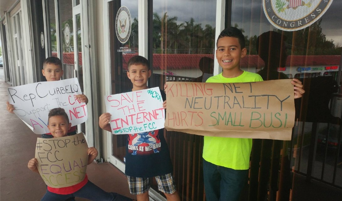 Net Neutrality activists in Florida