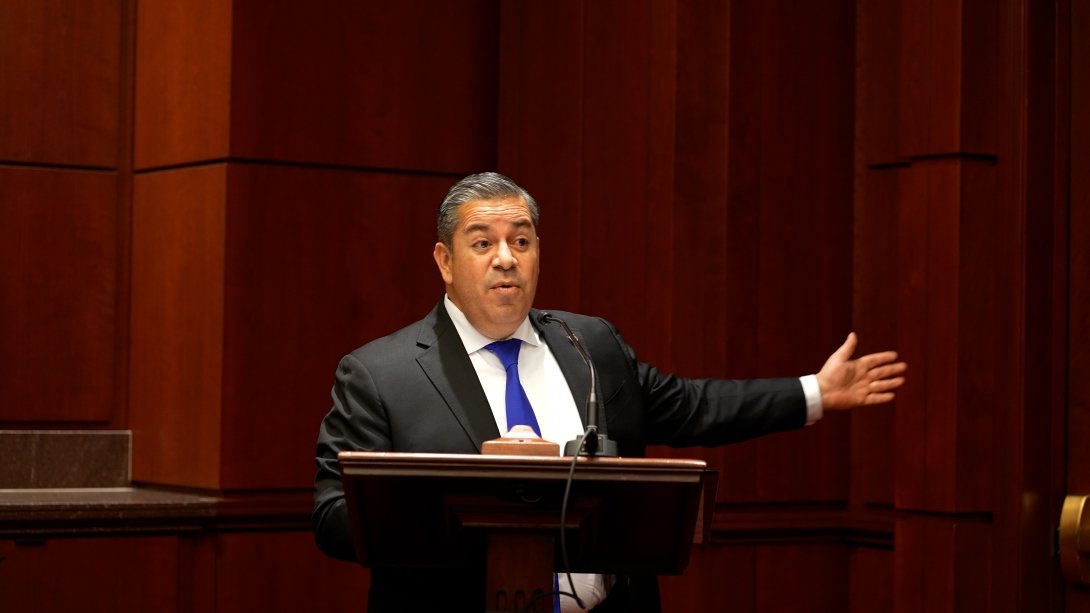 Senator Lujan at the 2023 DDL briefing