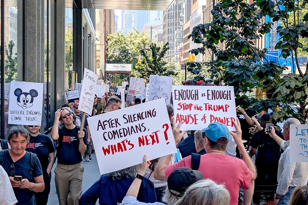 Photo of protesters against Disney/ABC's cancellation of the Jimmy Kimmel show