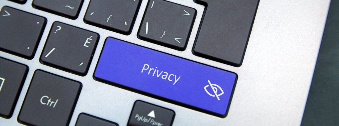 Keyboard with a blue "privacy" key